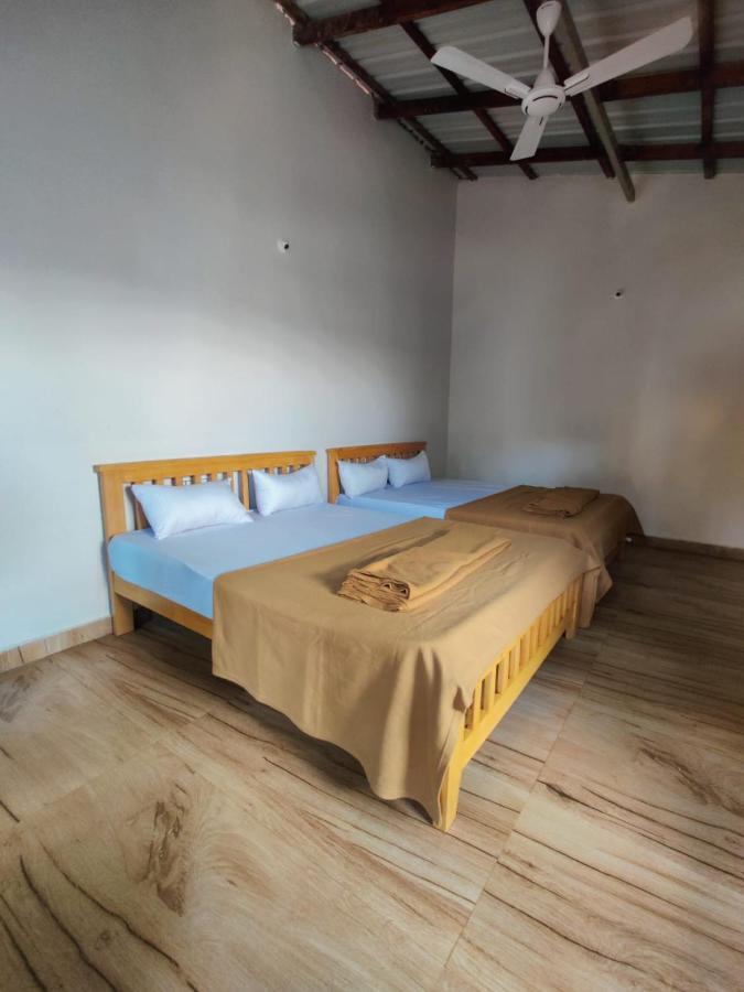 Trippr Gokarna - Beach Hostel Екстер'єр фото